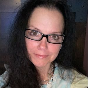 Meet your Posher, Tonya